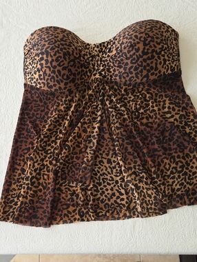 Merona Leopard-Print Swim Top Large Molded Cups